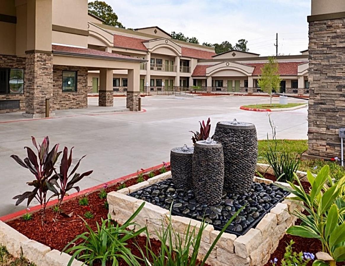 Scottish Inn & Suites - Conroe Esterno foto